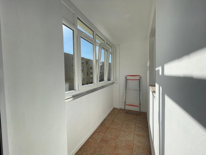 Iancului  2 Camere  Decomandat  Balcon  Renovat Recent | Modern